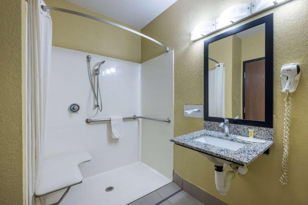 Photo of Bathroom in Nixa