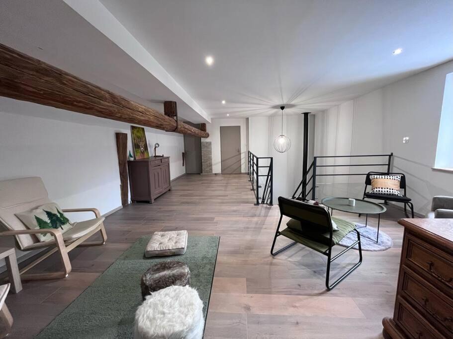 Photo of Livingroom in Belmont-sur-Buttant