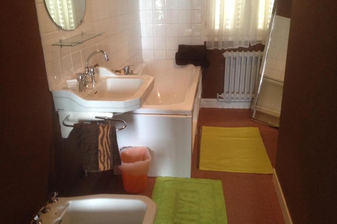 Photo of Others in Vire