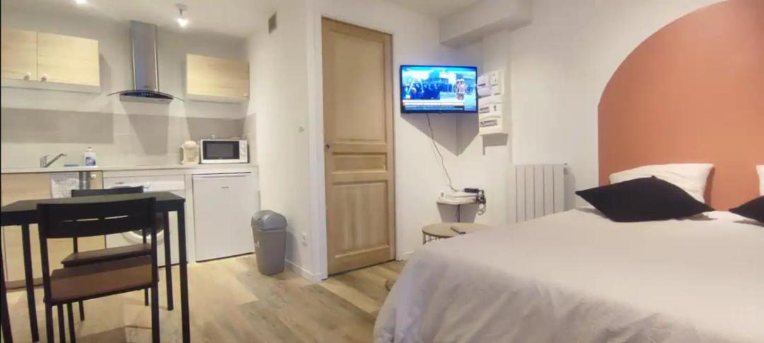 Photo of Bedroom in Cambrai