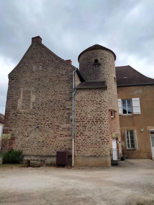 Photo of Buildings in Guillon