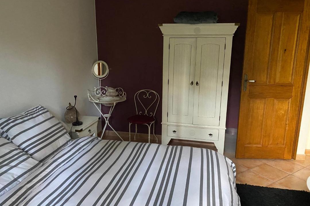 Photo of Bedroom in Serignan-du-Comtat