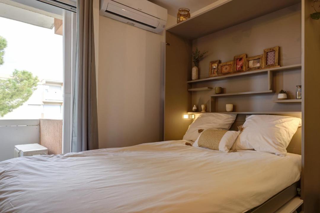 Photo of Bedroom in Alco