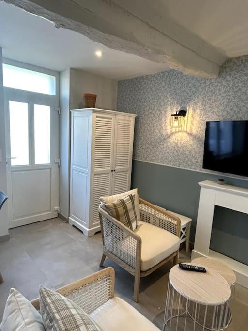 Photo of Livingroom in Douvres-la-Delivrande