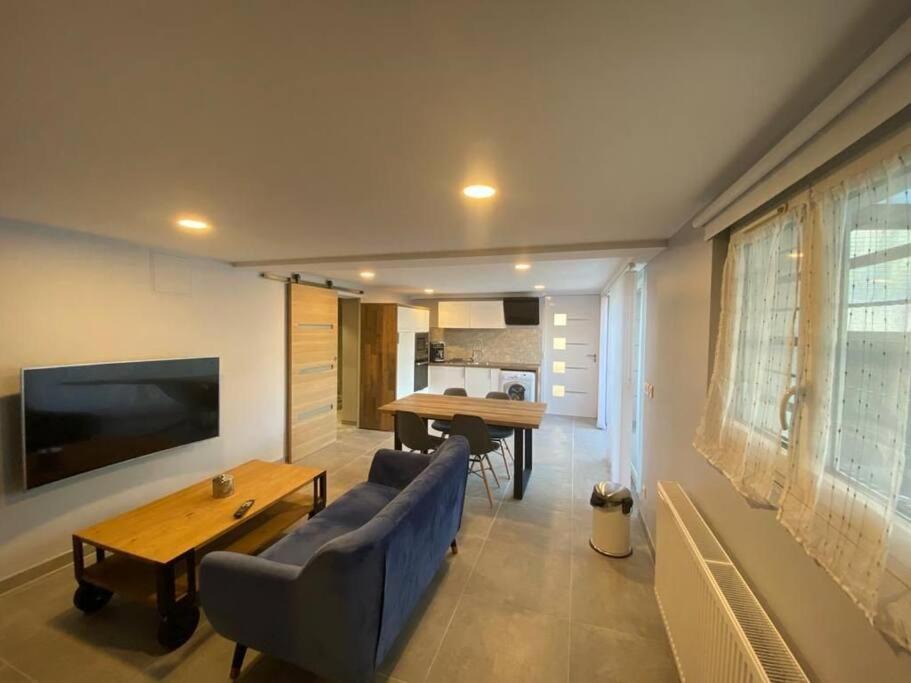 Photo of Livingroom in Mitry-Mory