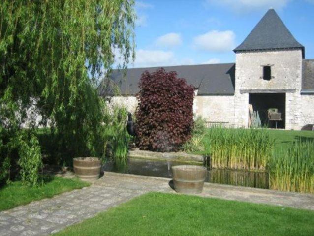 Photo of Others in Avaray