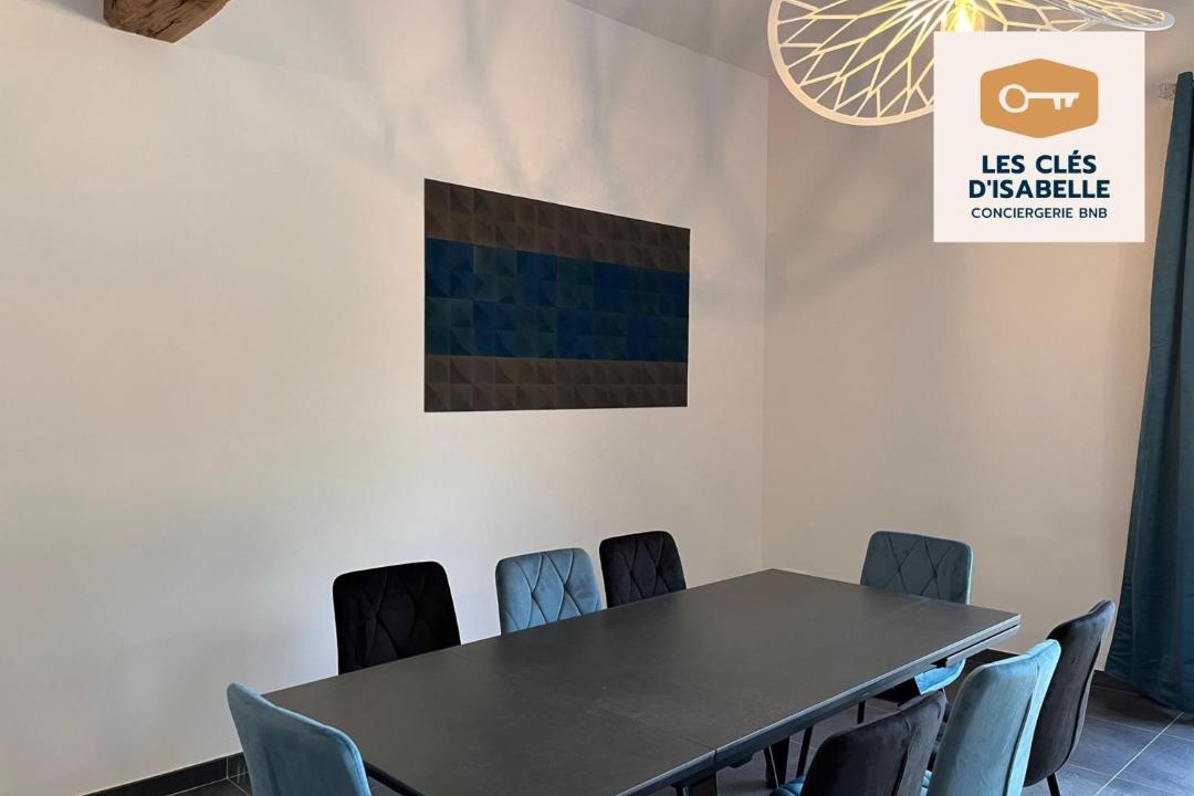 Photo of Livingroom in Dun-le-Palestel