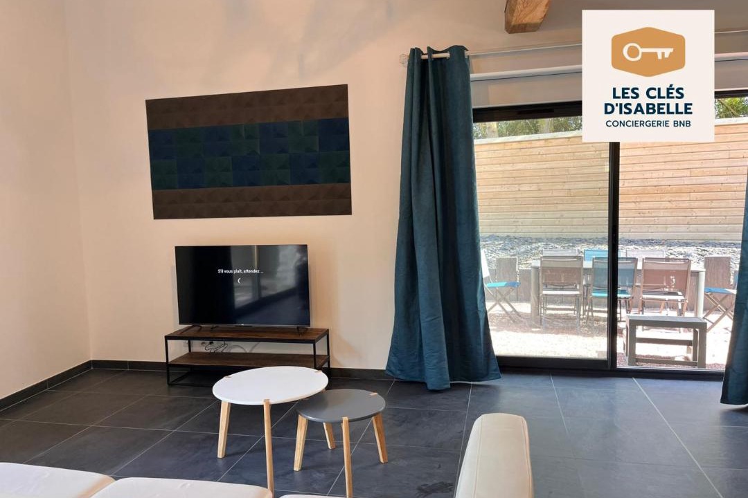 Photo of Livingroom in Dun-le-Palestel