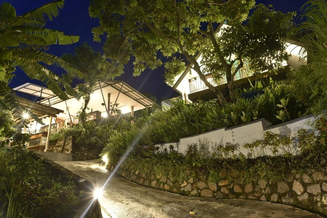 Photo of Others in Seririt