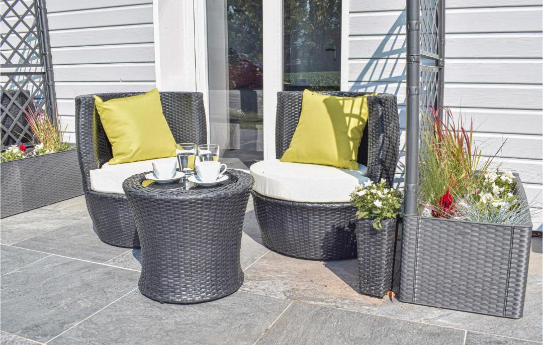 Photo of Patio Balcony in Saint-Martin-aux-Buneaux
