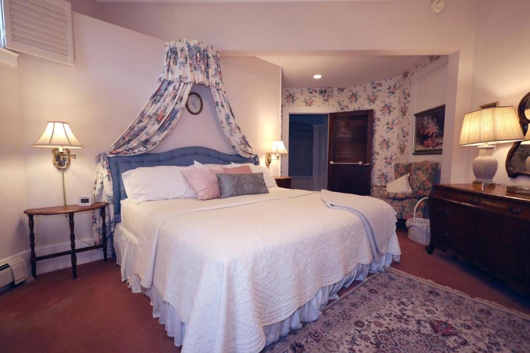 Photo of Others in Wellesley Island