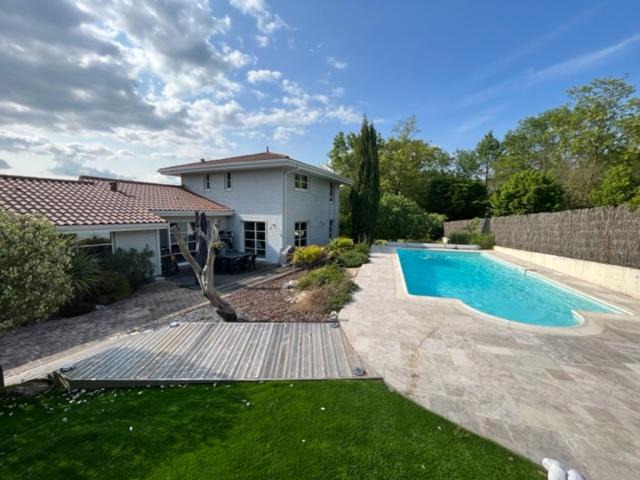 Photo of Others in Saint-Aubin-des-Ormeaux