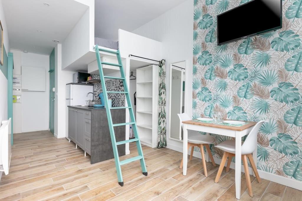 Photo of Others in Saint-Marc