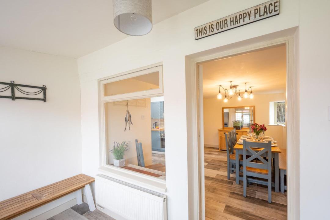 Photo of Others in Salthouse