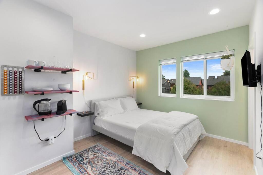 Photo of Others in Whittier Heights