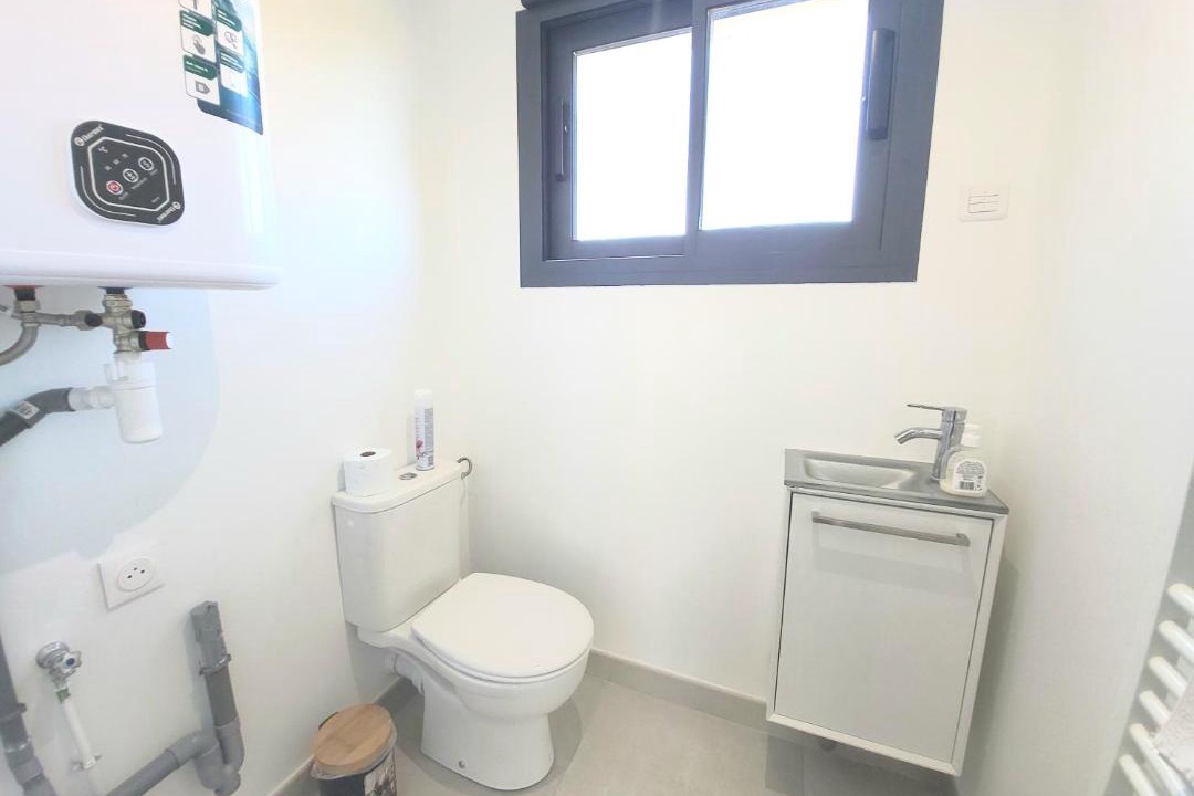 Photo of Bathroom in Morangis