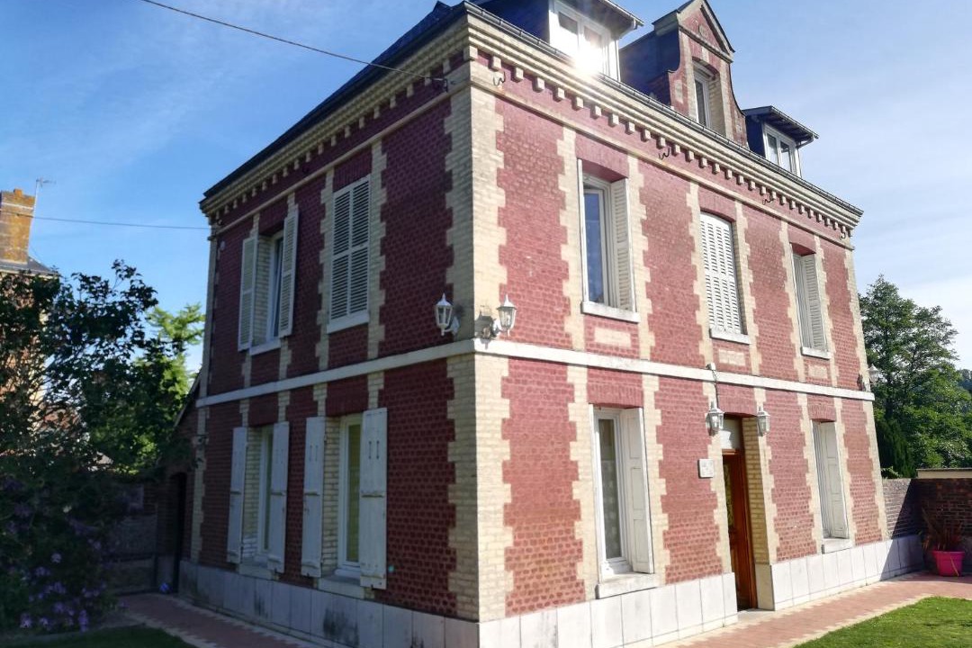 Photo of Others in Rolleville