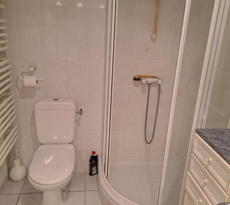 Photo of Bathroom in Intres