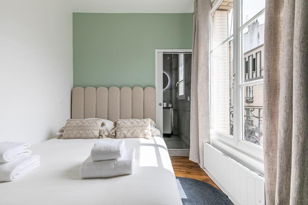 Photo of Bedroom in Montreuil