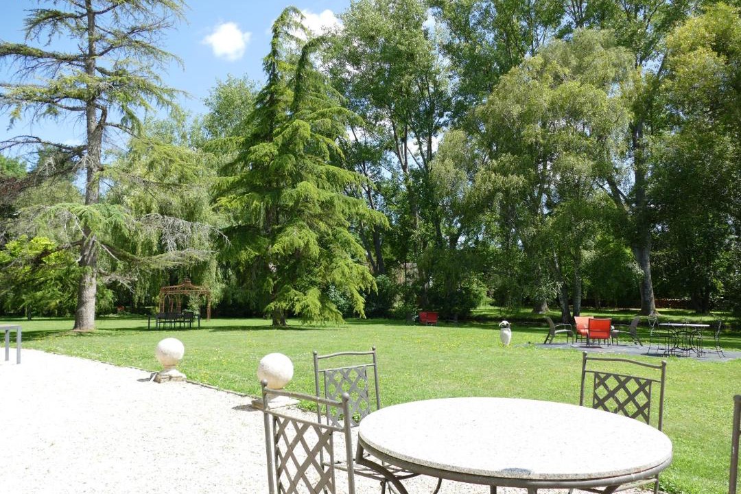 Photo of Others in Saint-Ay