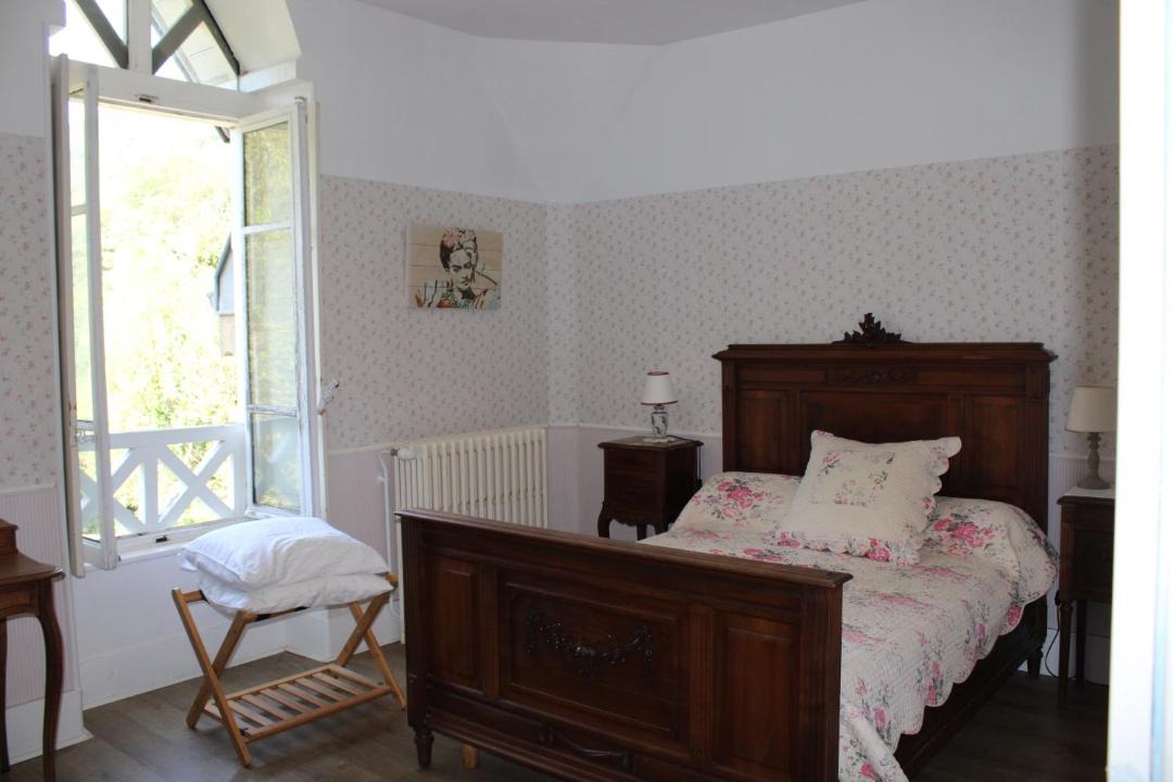 Photo of Bedroom in La Chapelle-du-Bard