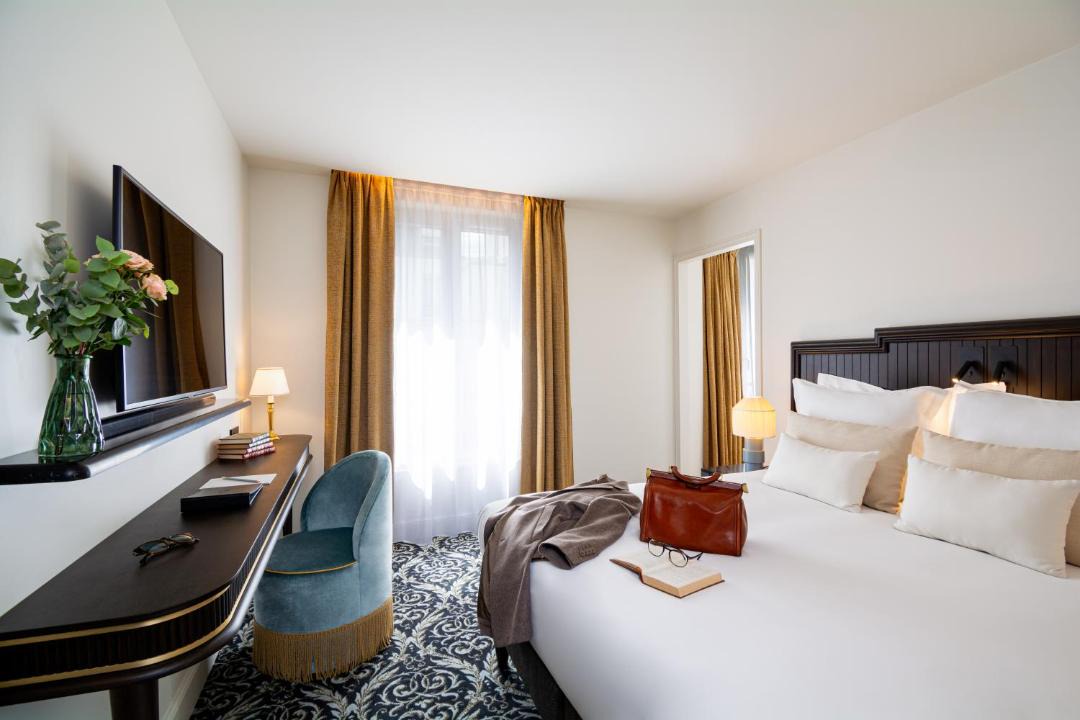 Photo of Bedroom in Fontainebleau