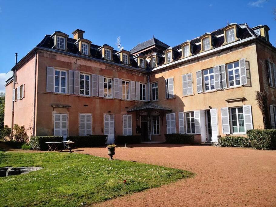 Photo of Others in Saint-Cyr-au-Mont-d'Or