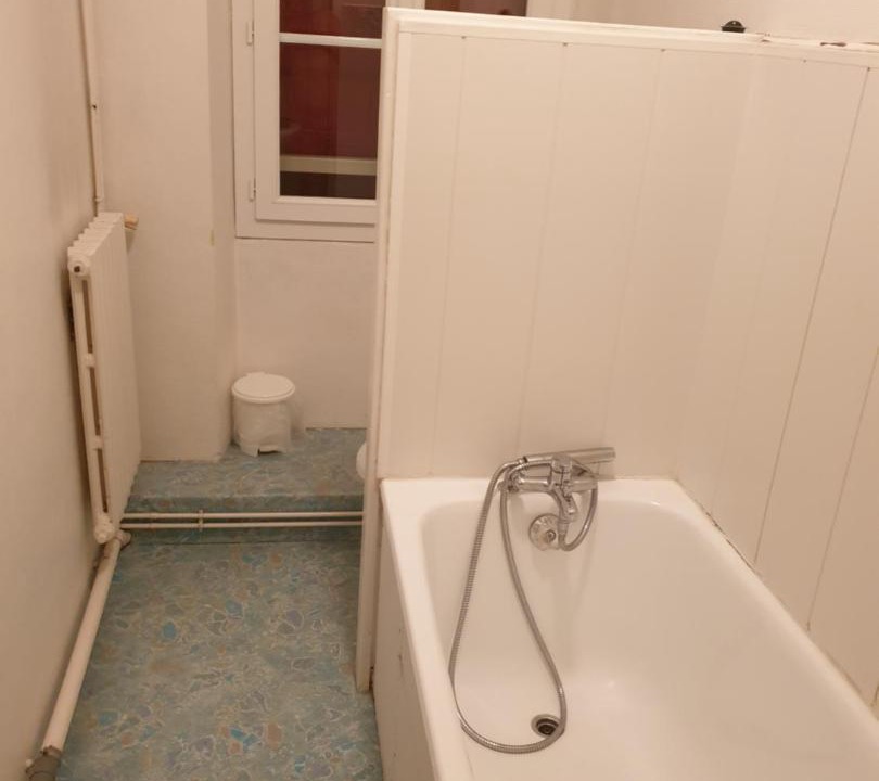 Photo of Bathroom in Mugron