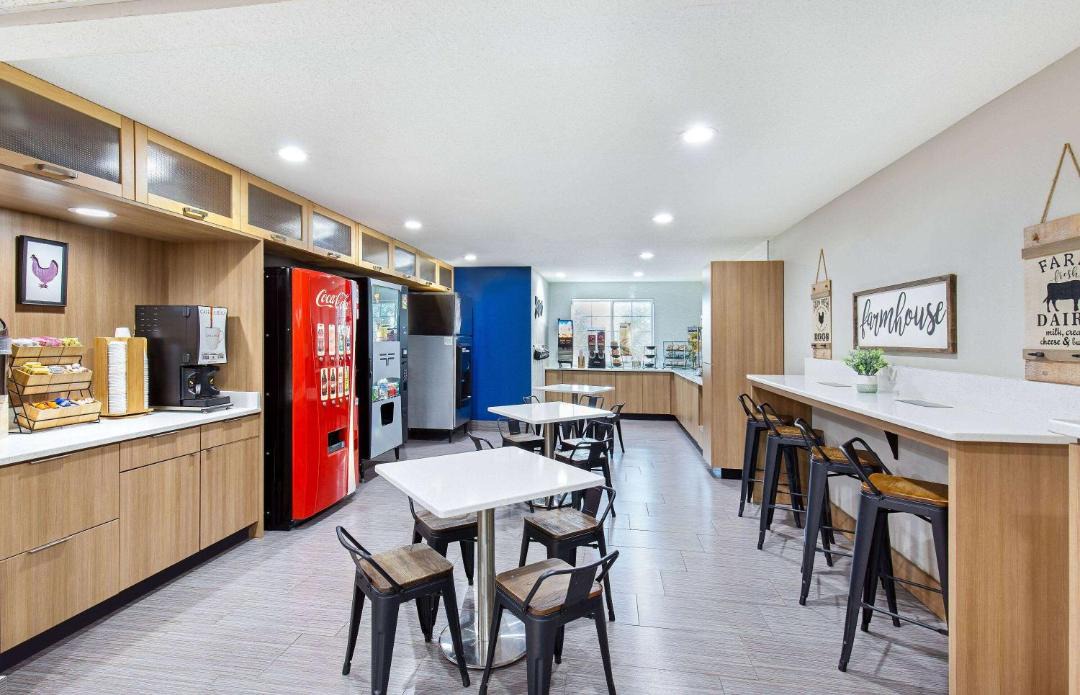 Photo of Others in Fortson