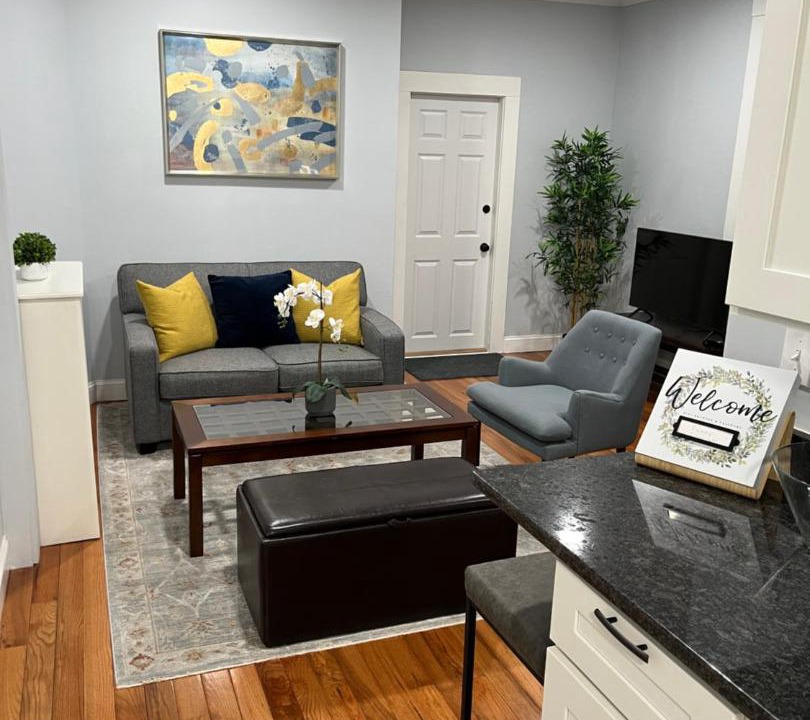 Photo of Livingroom in Packard's Corner