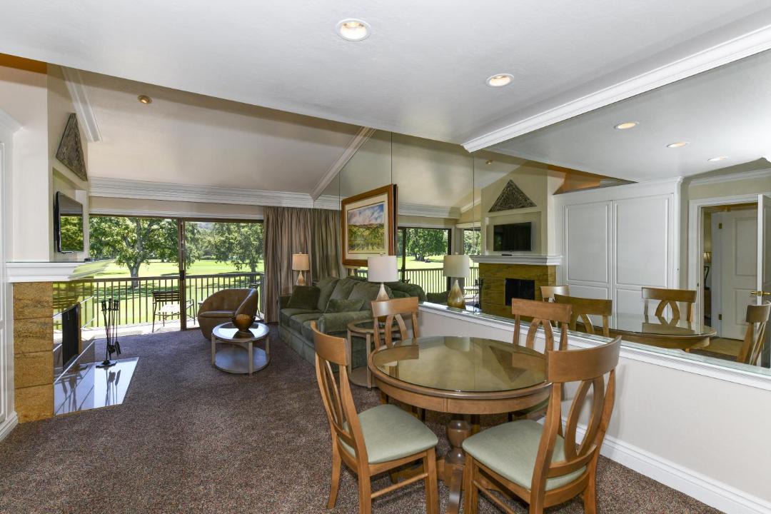 Photo of Livingroom in Napa