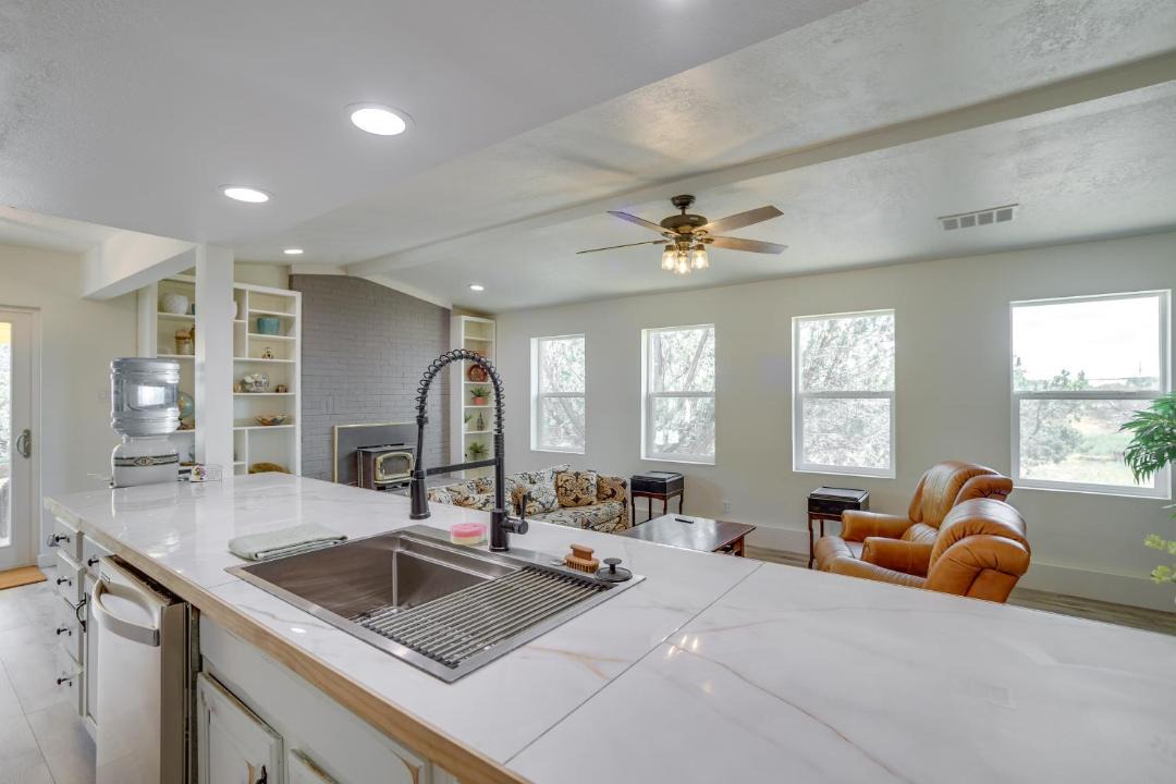 Photo of Livingroom in Edgewood