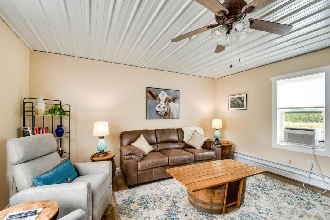 Photo of Livingroom in Bixby