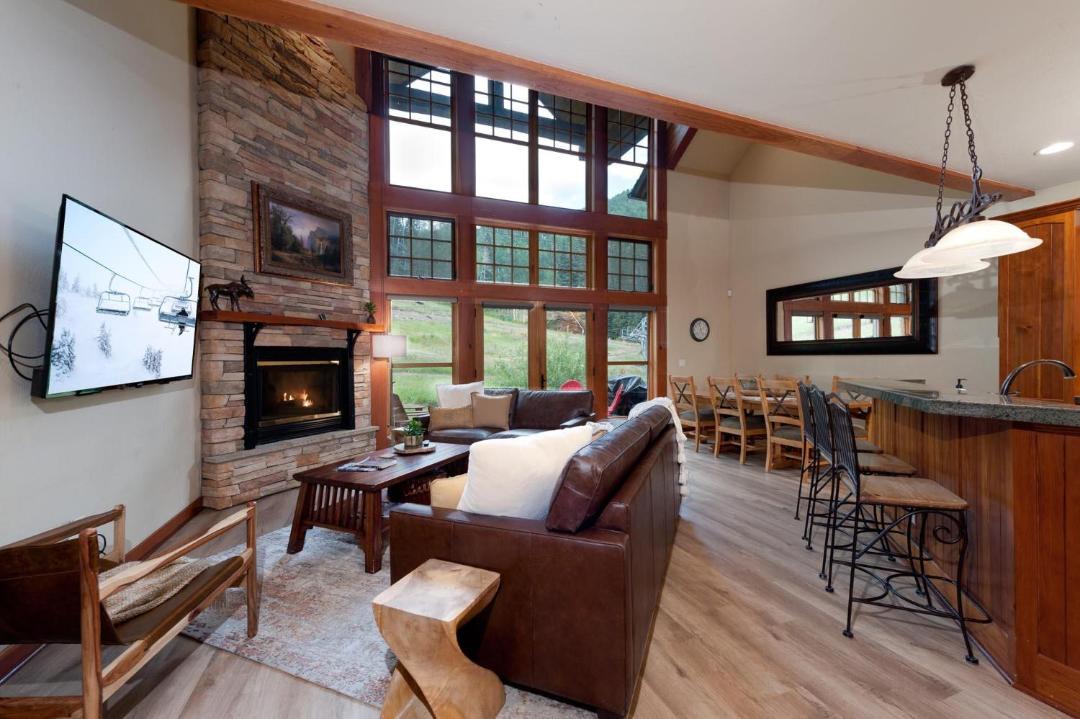 Photo of Livingroom in Purgatory