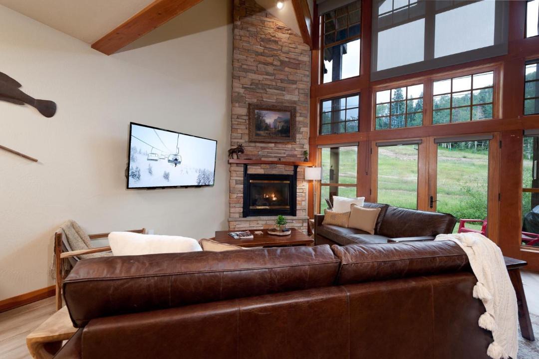 Photo of Livingroom in Purgatory