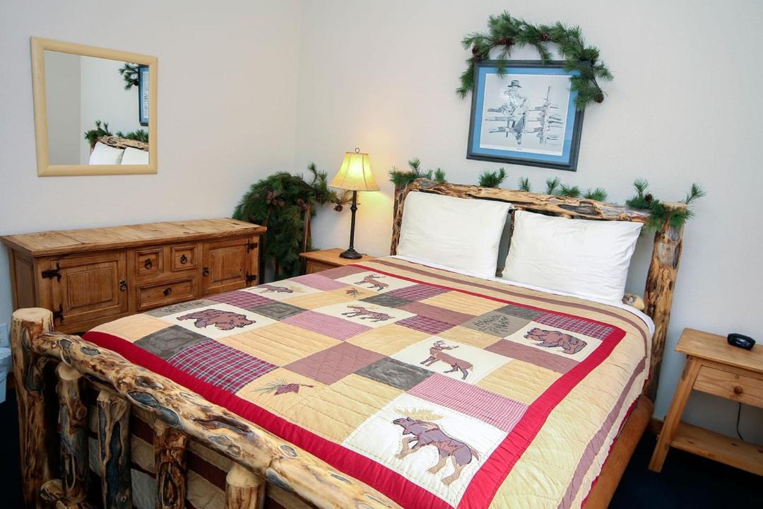 Photo of Bedroom in Estes Park