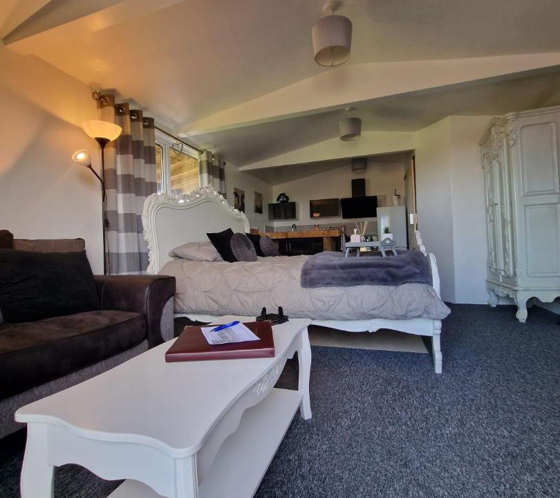 Photo of Others in Ham