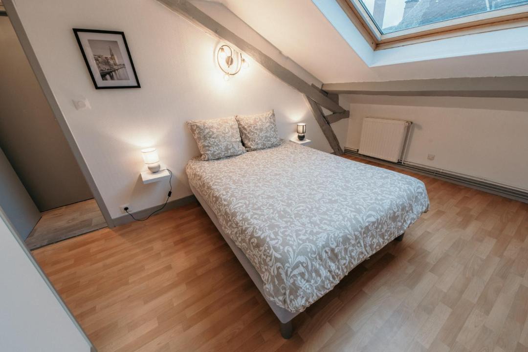 Photo of Bedroom in Charleville-Mezieres