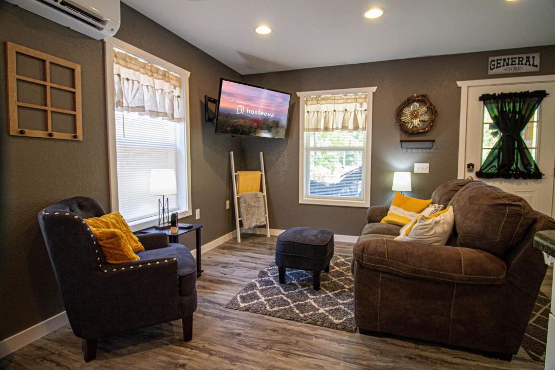 Photo of Livingroom in Robbinsville