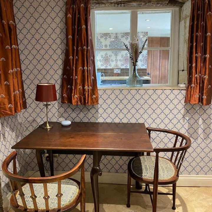 Photo of Livingroom in Stroud