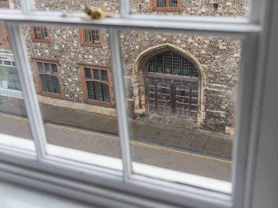 Photo of Others in The King's Mile