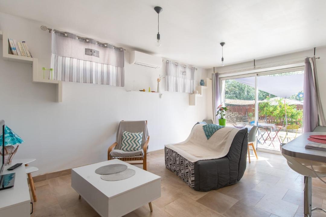 Photo of Livingroom in Aubais