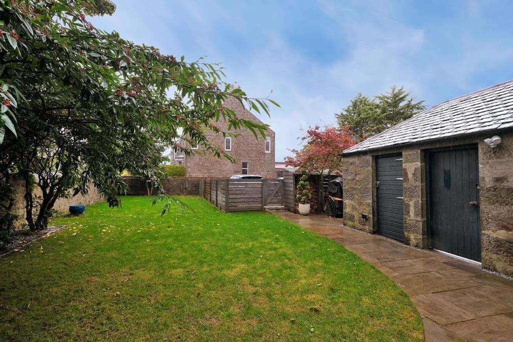 Photo of Buildings in Aberdeen West End