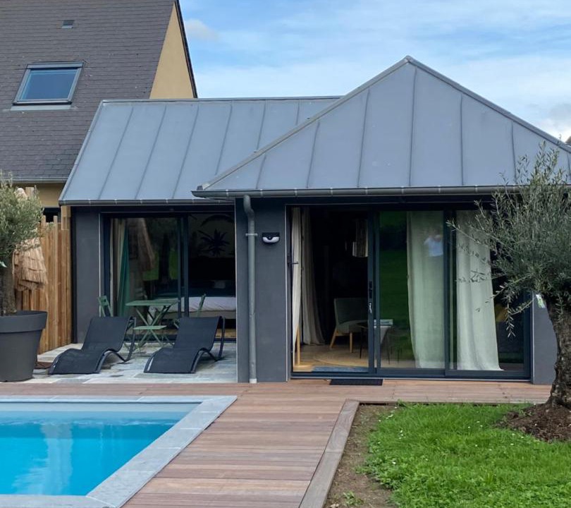 Photo of Others in Quevert