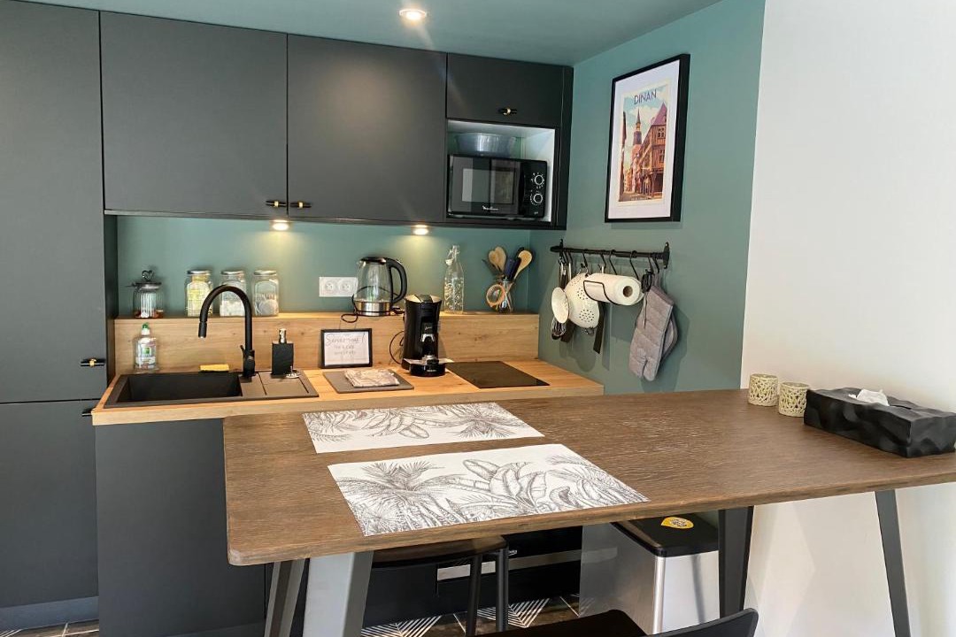 Photo of Others in Quevert