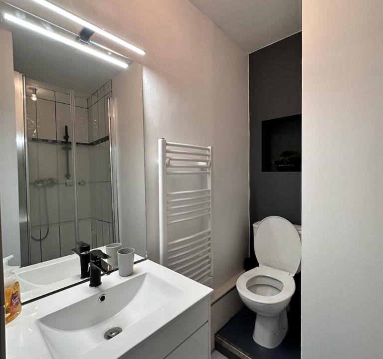 Photo of Others in Sens