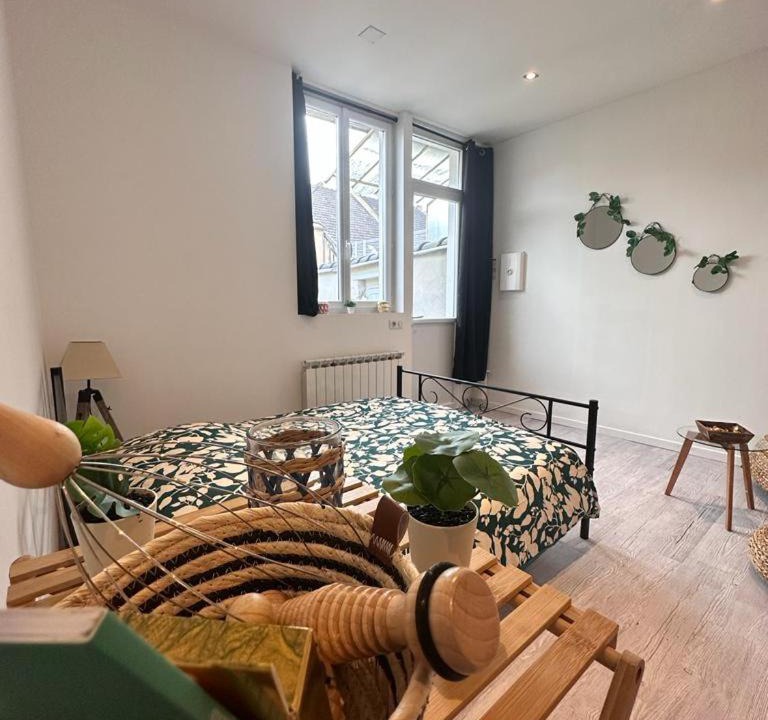 Photo of Others in Sens