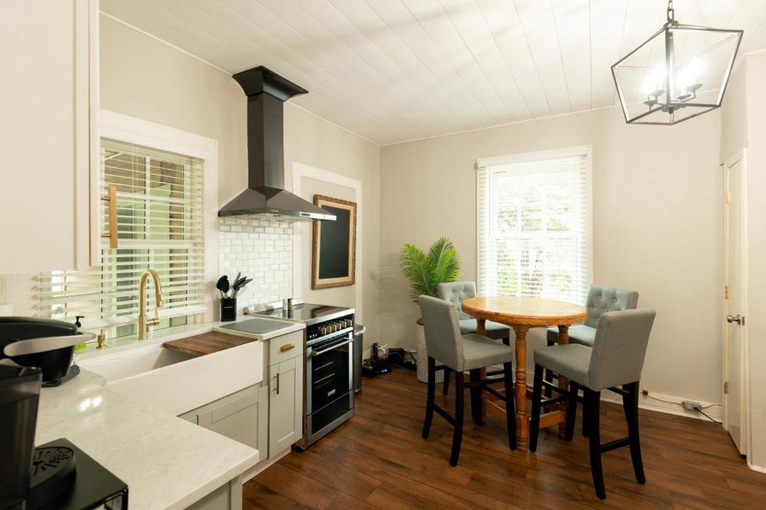 Photo of Livingroom in St. Charles