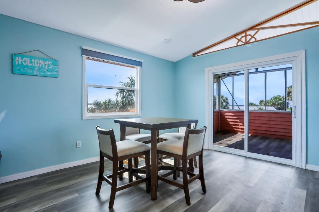 Photo of Livingroom in Pine Island