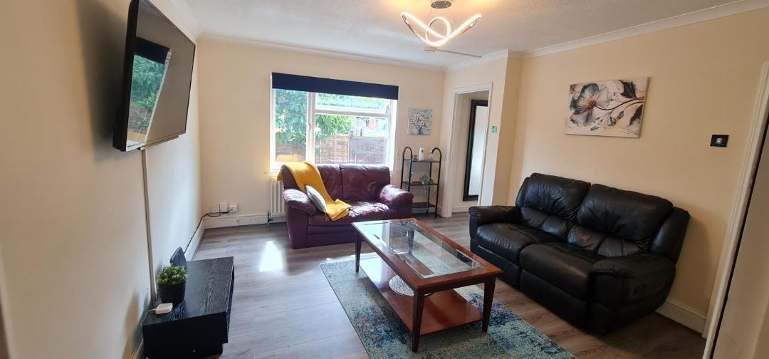 Photo of Livingroom in Byfleet